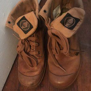 Brown leather Palladium size 7